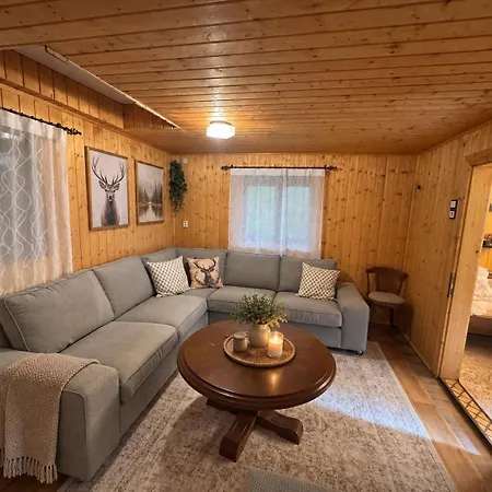 Kleine Waldchalet *