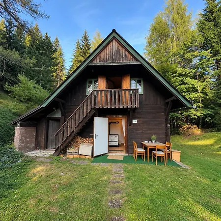 Kleine Waldchalet Nyaraló