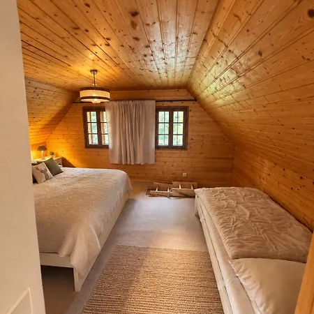 Kleine Waldchalet Nyaraló *